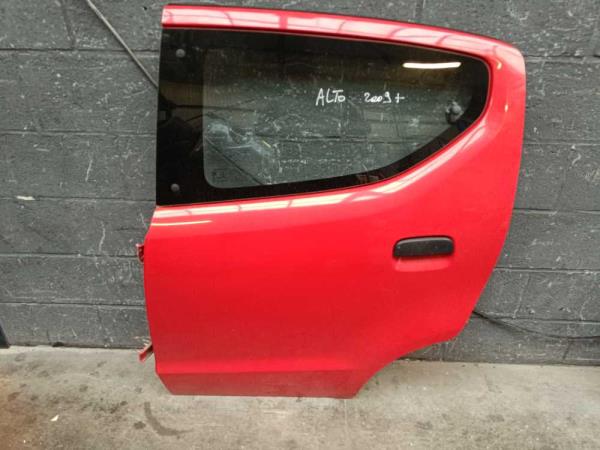 PORTE ARRIERE GAUCHE SUZUKI ALTO 2009-2014 - Vue 1